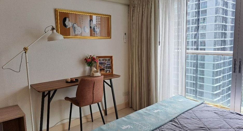 For rent studio condo in Sathon, Bangkok