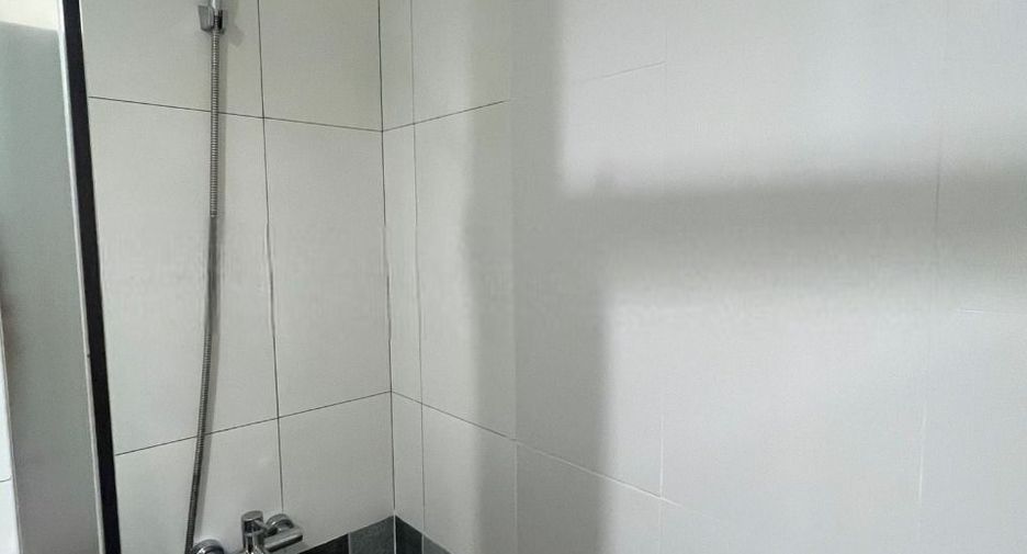 For rent studio condo in Phaya Thai, Bangkok