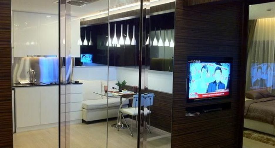 For rent 1 bed condo in Khlong Toei, Bangkok
