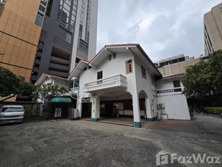 For rent 10 bedrooms house in Khlong Toei, Bangkok