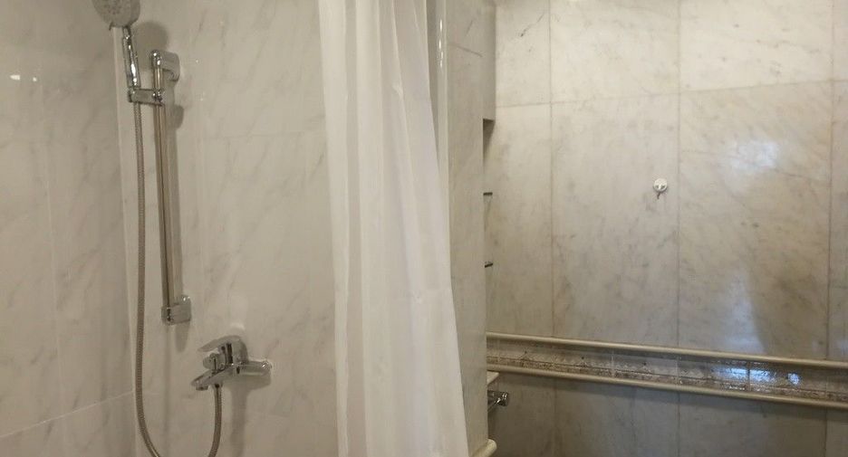 Condo en alquiler de 2 habitaciones en Sathon, Bangkok