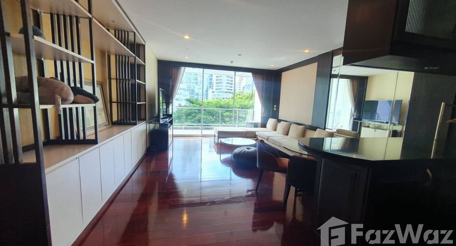 For rent 2 bedrooms condo in Pathum Wan, Bangkok