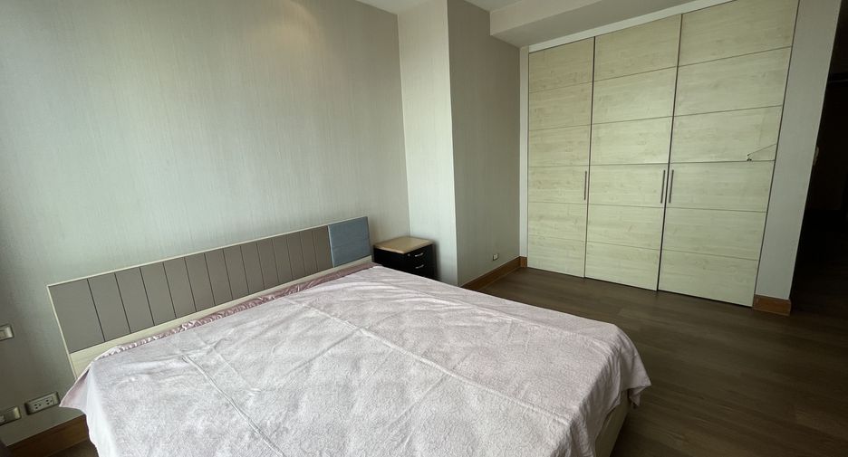Wohnung zur Miete mit 3 Zimmer in Sathon, Bangkok