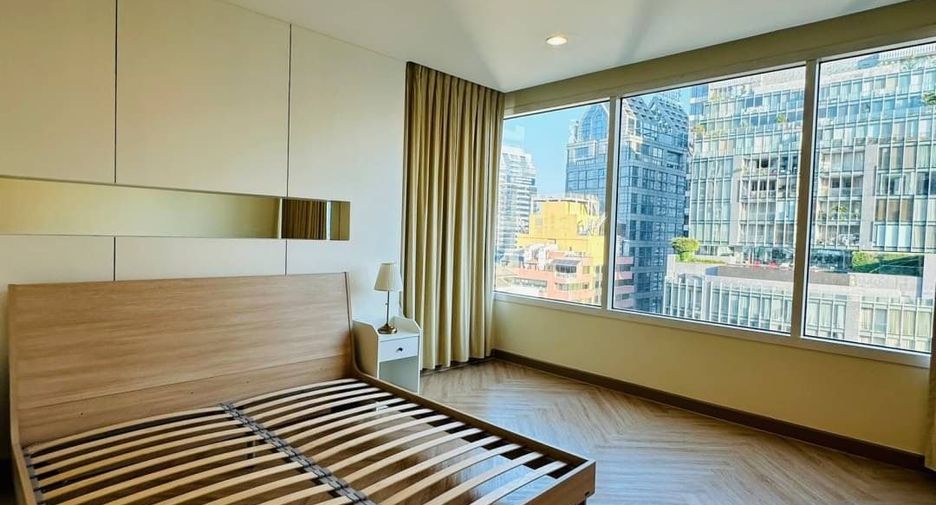 Condo en alquiler de 3 habitaciones en Sathon, Bangkok