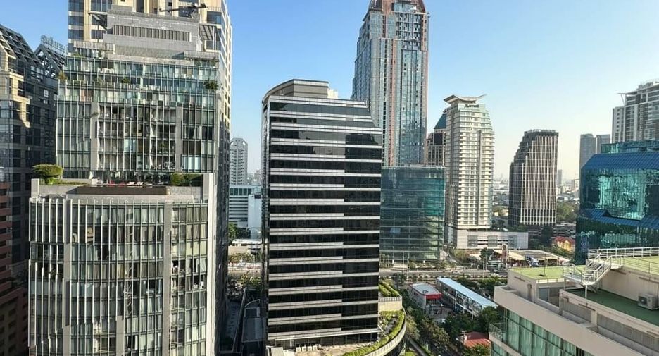 Condo en alquiler de 3 habitaciones en Sathon, Bangkok