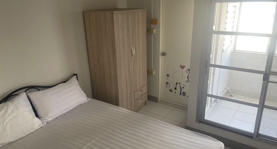 For rent 60 bedrooms apartment in Phra Khanong, Bangkok