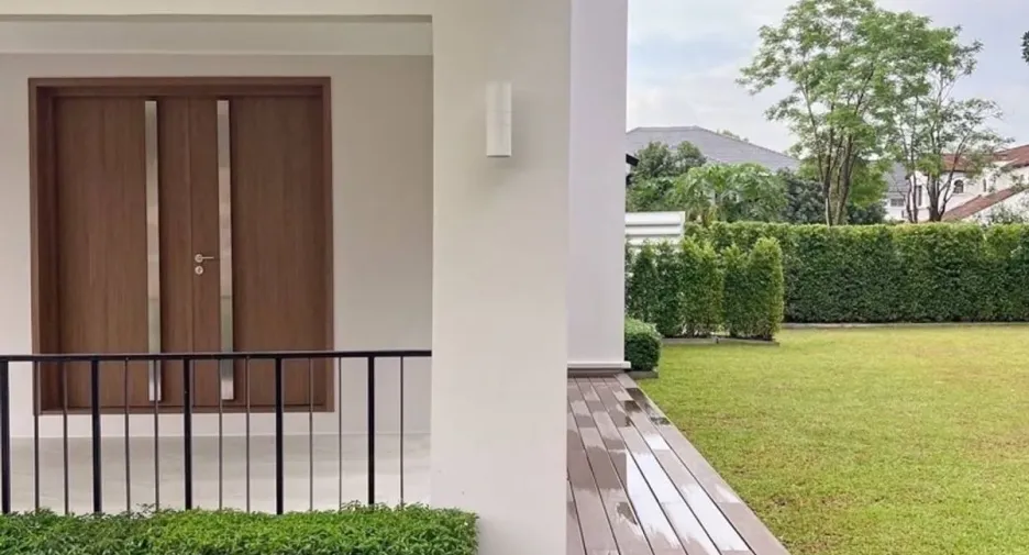 For rent 4 bedrooms house in Mueang Samut Prakan, Samut Prakan