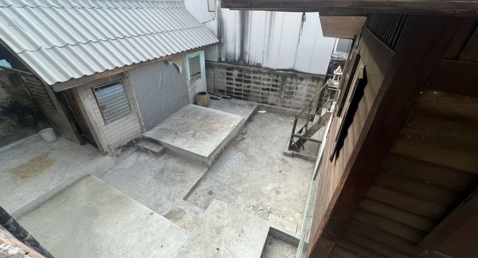 For rent 5 bedrooms house in Phra Nakhon, Bangkok