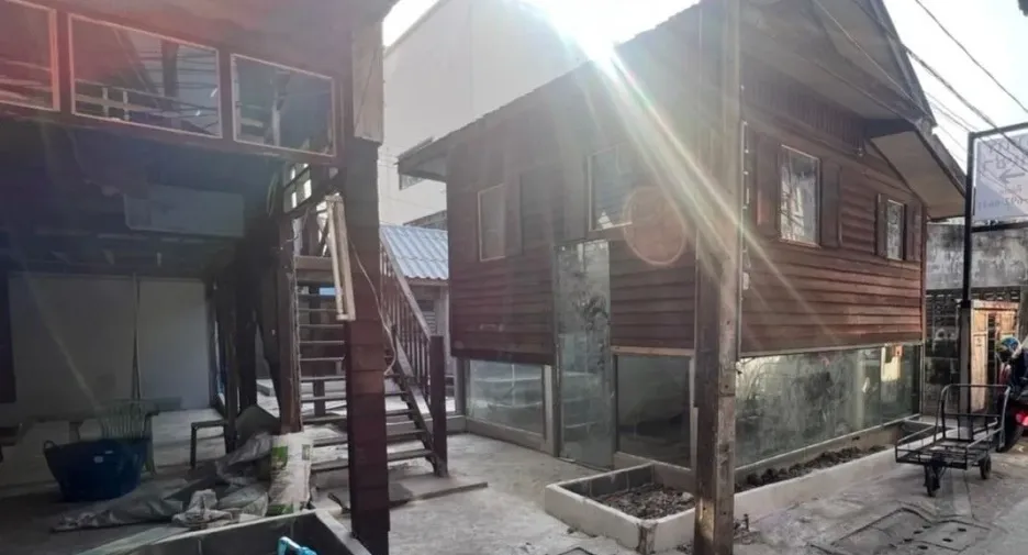 For rent 5 bedrooms house in Phra Nakhon, Bangkok