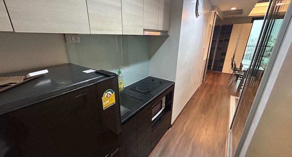 Condo en alquiler de 1 habitaciones en Phaya Thai, Bangkok