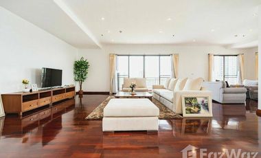 Condo en alquiler de 4 habitaciones en Sathon, Bangkok