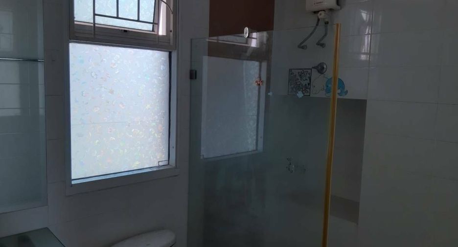 For rent 2 bedrooms condo in Ratchathewi, Bangkok