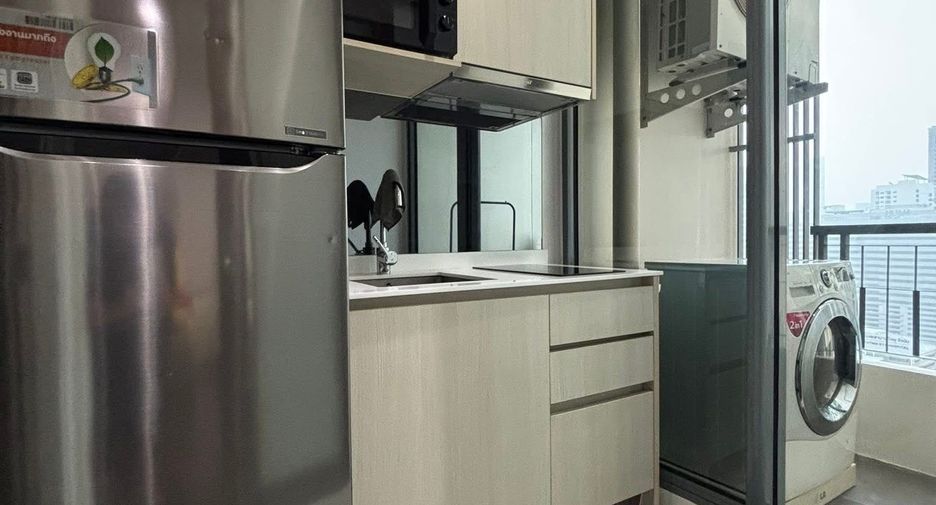 For rent studio condo in Watthana, Bangkok