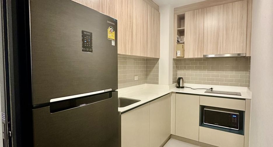 For rent 2 bedrooms condo in Ratchathewi, Bangkok
