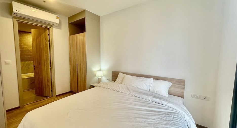 For rent 2 bedrooms condo in Ratchathewi, Bangkok