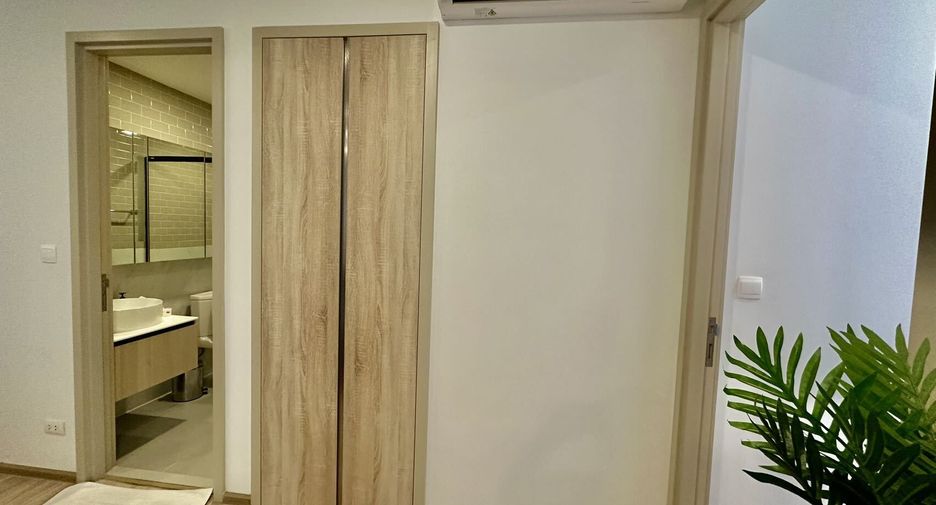 For rent 2 bedrooms condo in Ratchathewi, Bangkok