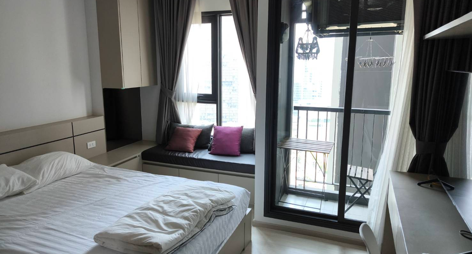 For rent studio condo in Pathum Wan, Bangkok