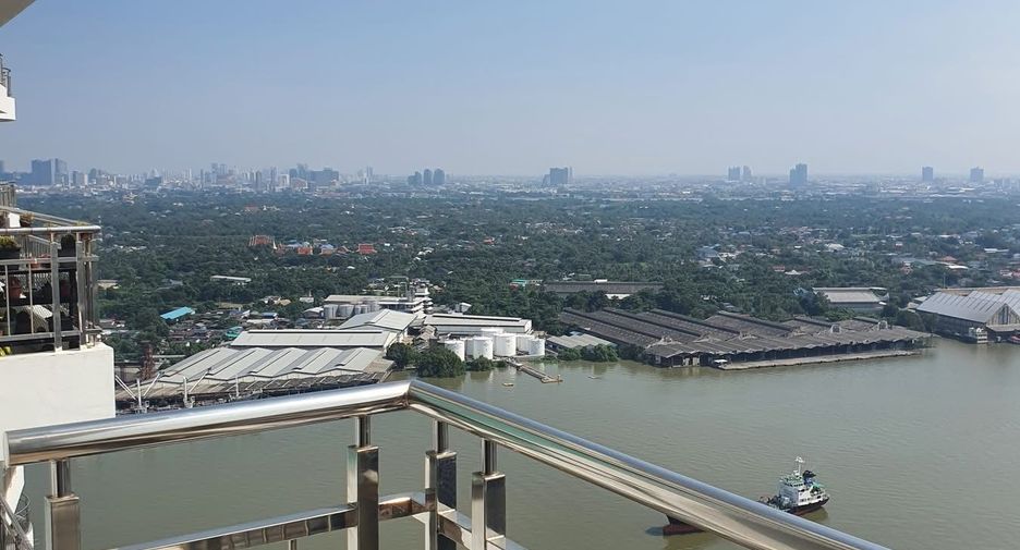 Condo en alquiler de 2 habitaciones en Yan Nawa, Bangkok