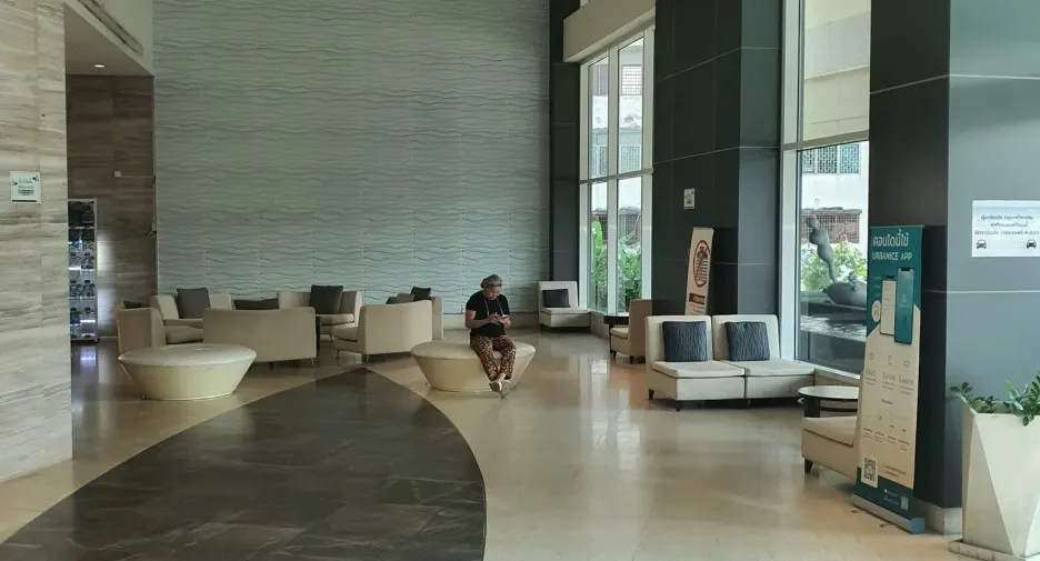 Condo en alquiler de 2 habitaciones en Yan Nawa, Bangkok