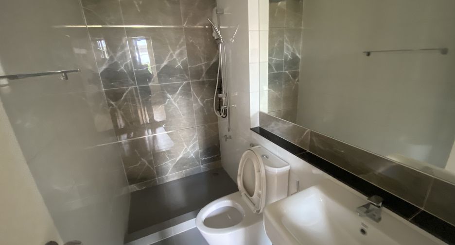 For rent 3 ベッドルーム townhouse in Prawet, Bangkok