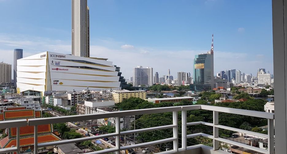 For rent studio condo in Khlong San, Bangkok
