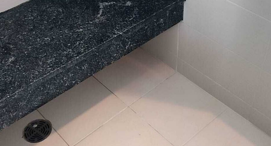 For rent studio condo in Khlong San, Bangkok