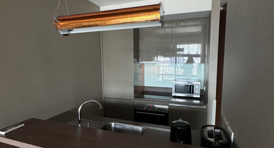 For rent 2 bedrooms condo in Sathon, Bangkok