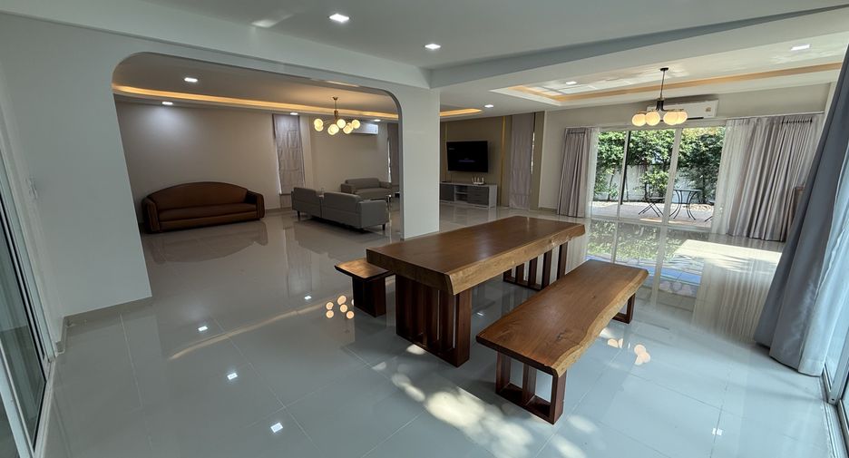 出租 3 卧室 独立屋 在 Suan Luang, 曼谷