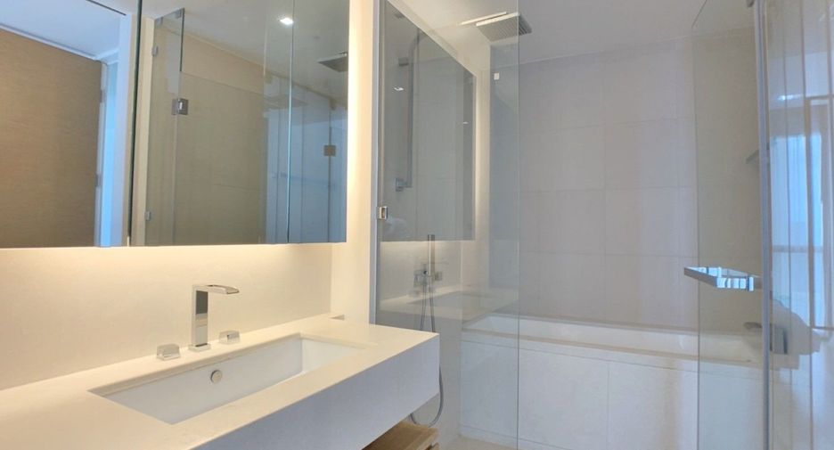 Condo en alquiler de 2 habitaciones en Sathon, Bangkok