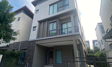 For rent 4 ベッドルーム house in Saphan Sung, Bangkok