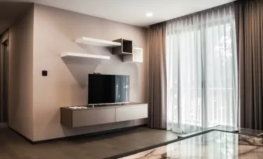 For rent 2 bedrooms condo in Pathum Wan, Bangkok