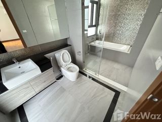 For rent 5 bedrooms house in Bang Na, Bangkok