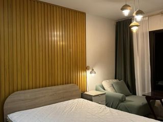 Wohnung zur Miete mit Studio in Yan Nawa, Bangkok