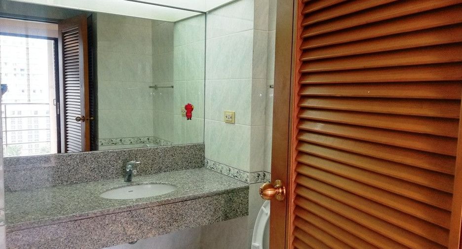 Аренда 2 спальни кондо в Патхум Щан, Бангкок