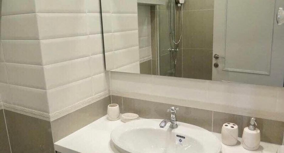 For rent studio condo in Phaya Thai, Bangkok
