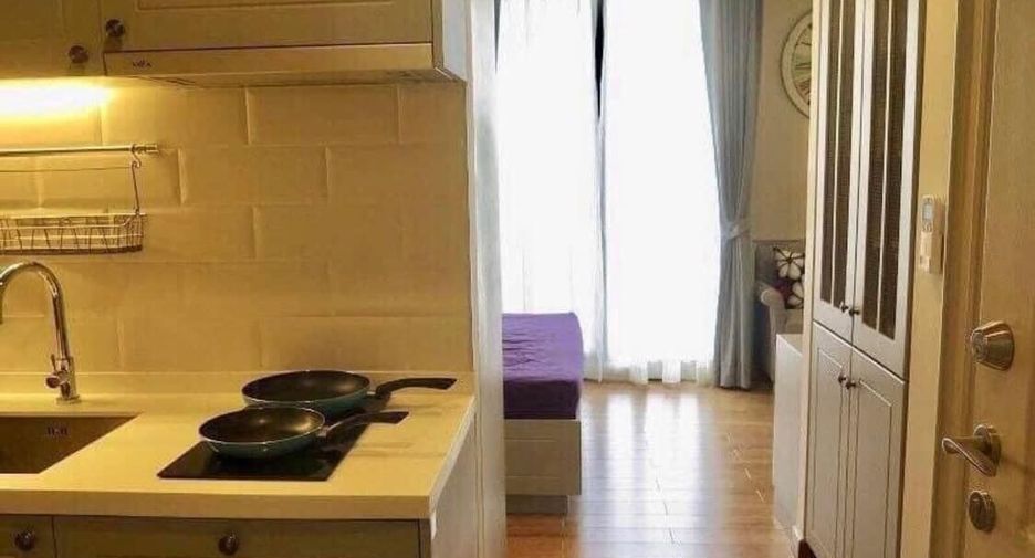 For rent studio condo in Phaya Thai, Bangkok