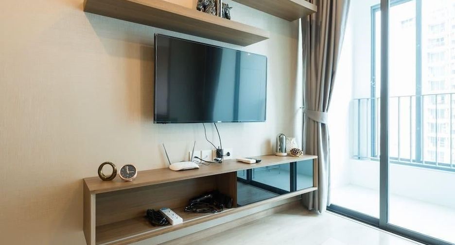 For rent studio condo in Bang Rak, Bangkok