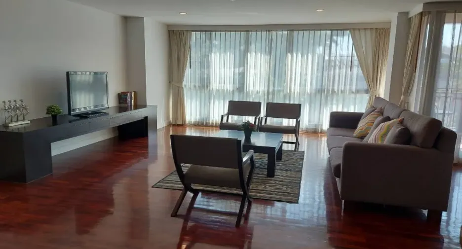 À louer 3 chambres appartement à Sathon, Bangkok