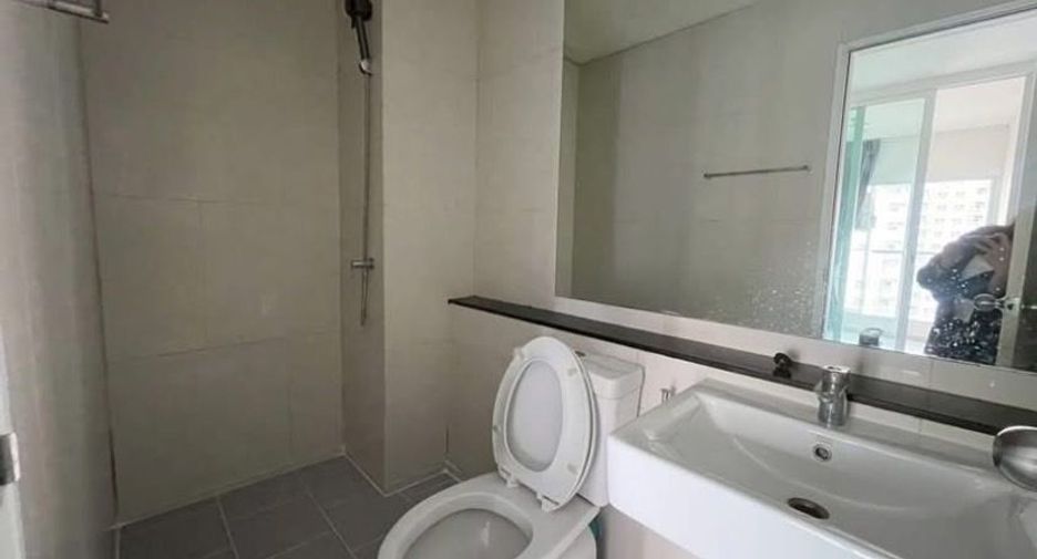 For rent 2 bedrooms condo in Mueang Samut Prakan, Samut Prakan