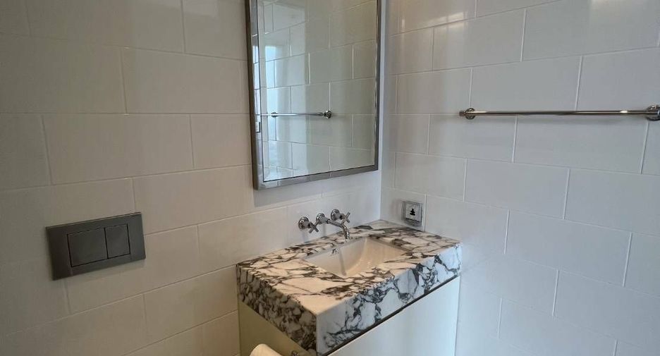 For rent 2 bedrooms condo in Sathon, Bangkok
