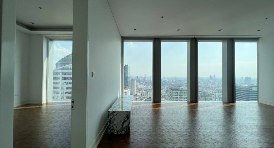 For rent 2 bedrooms condo in Sathon, Bangkok