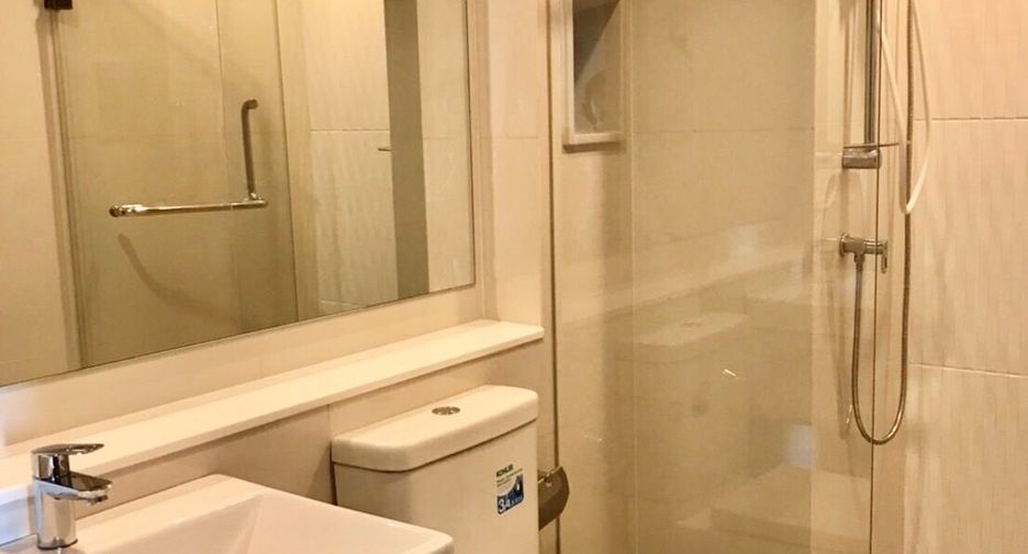 Wohnung zur Miete mit 1 Zimmer in Huai Khwang, Bangkok