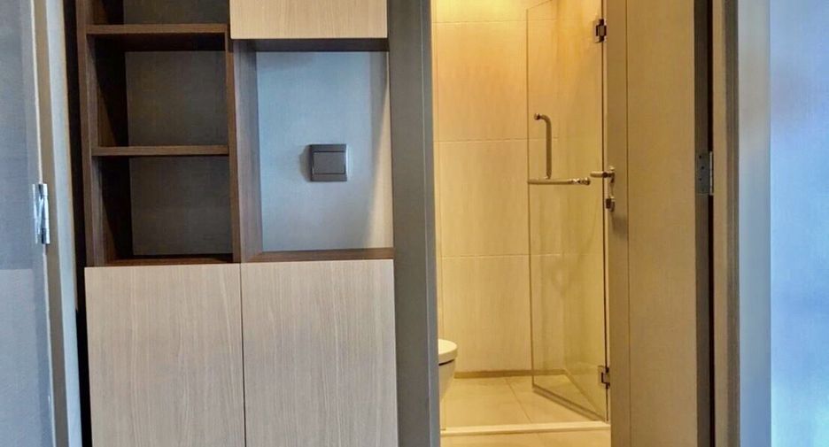 Wohnung zur Miete mit 1 Zimmer in Huai Khwang, Bangkok