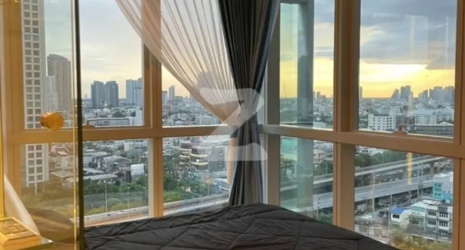 Condo en alquiler de 2 habitaciones en Sathon, Bangkok