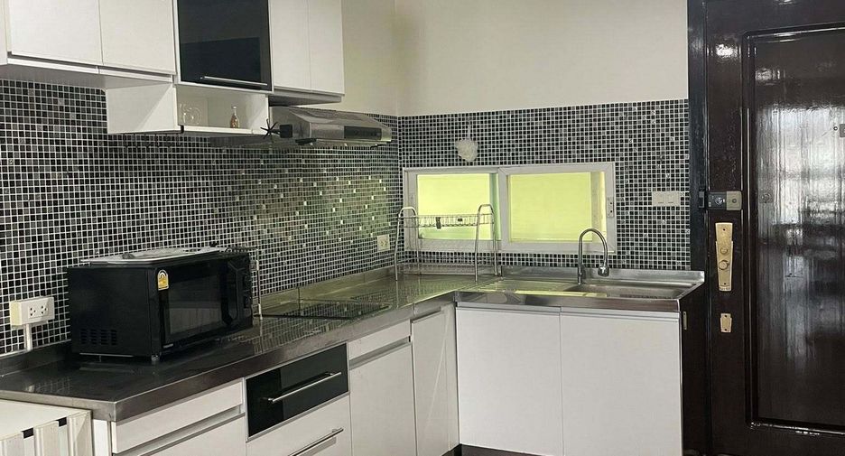 For rent 2 bedrooms condo in Suan Luang, Bangkok