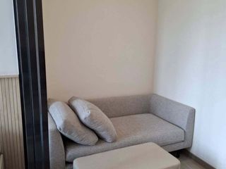 Wohnung zur Miete mit Studio in Huai Khwang, Bangkok
