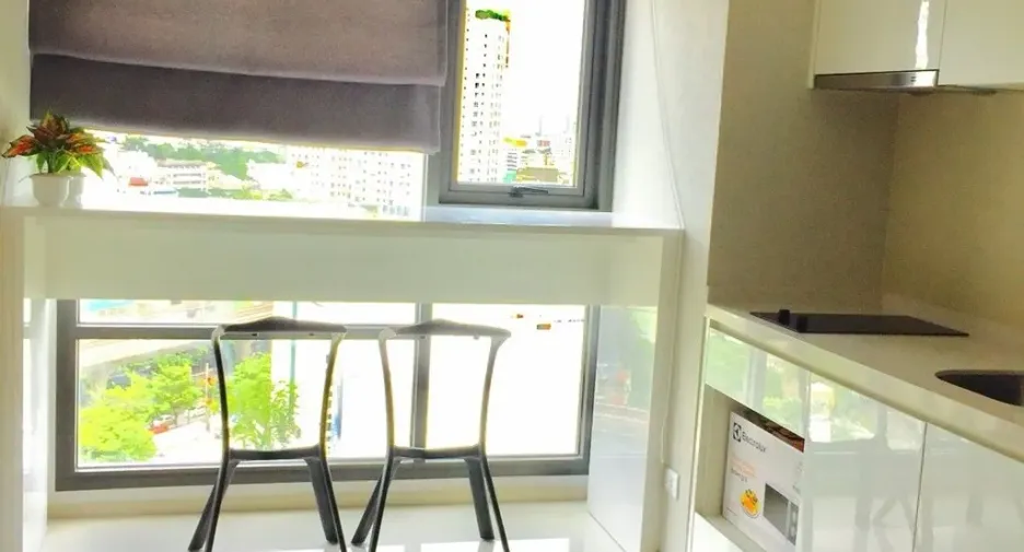 Condo en alquiler de 1 habitaciones en Khlong Toei, Bangkok