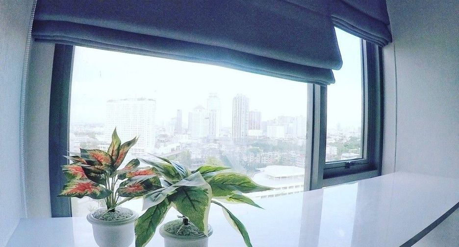 Condo en alquiler de 1 habitaciones en Khlong Toei, Bangkok