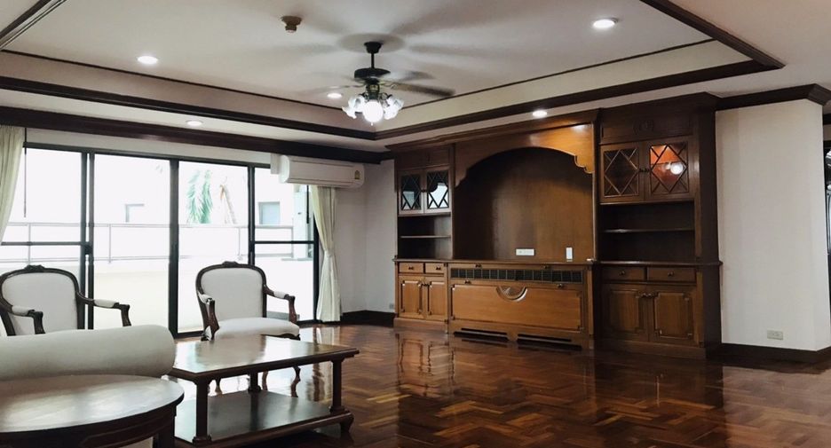 Condo en alquiler de 4 habitaciones en Khlong Toei, Bangkok