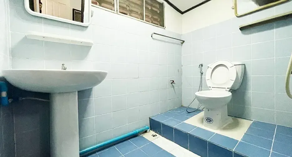 For rent 3 bedrooms house in Lat Phrao, Bangkok